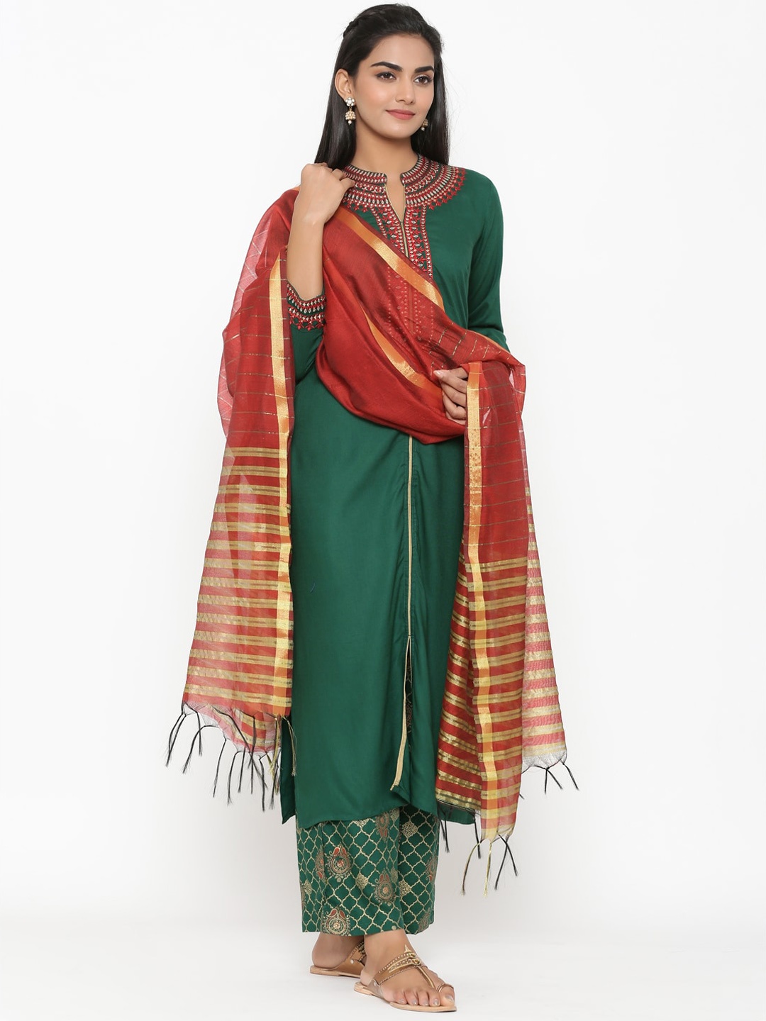 

RANGMAYEE Floral Embroidered Regular Thread Work Kurta with Palazzos, Green