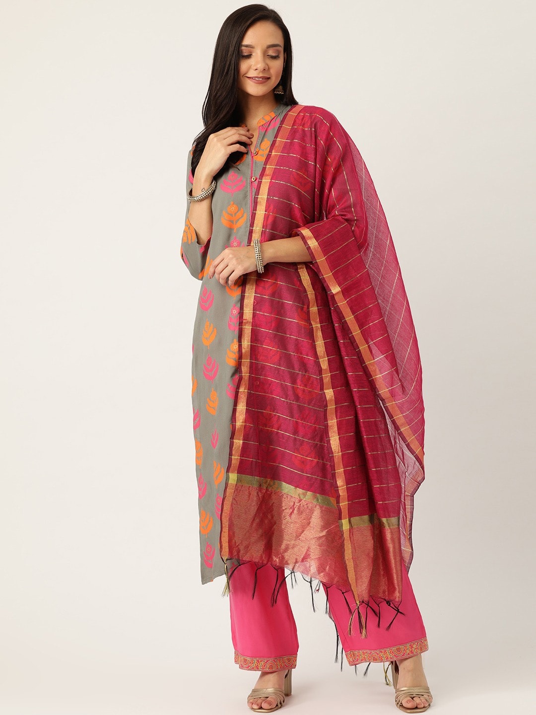 

RANGMAYEE Floral Printed Regular Kurta With Palazzo & Dupatta, Grey