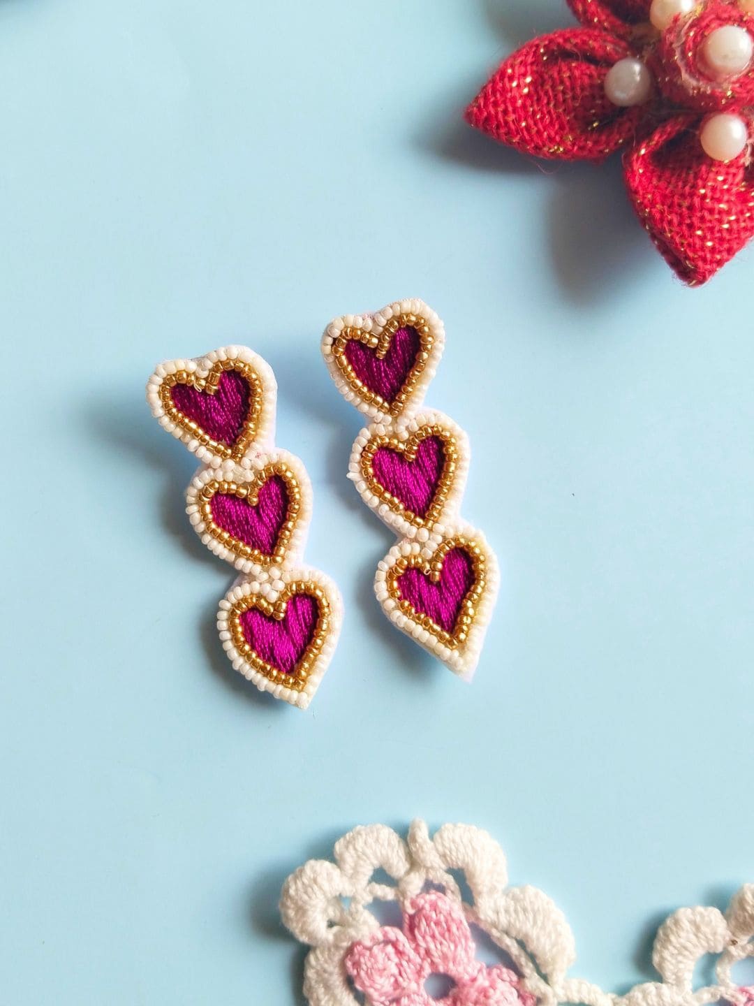 

DressBerry Pink Pearl Heart Shaped Drop Earrings