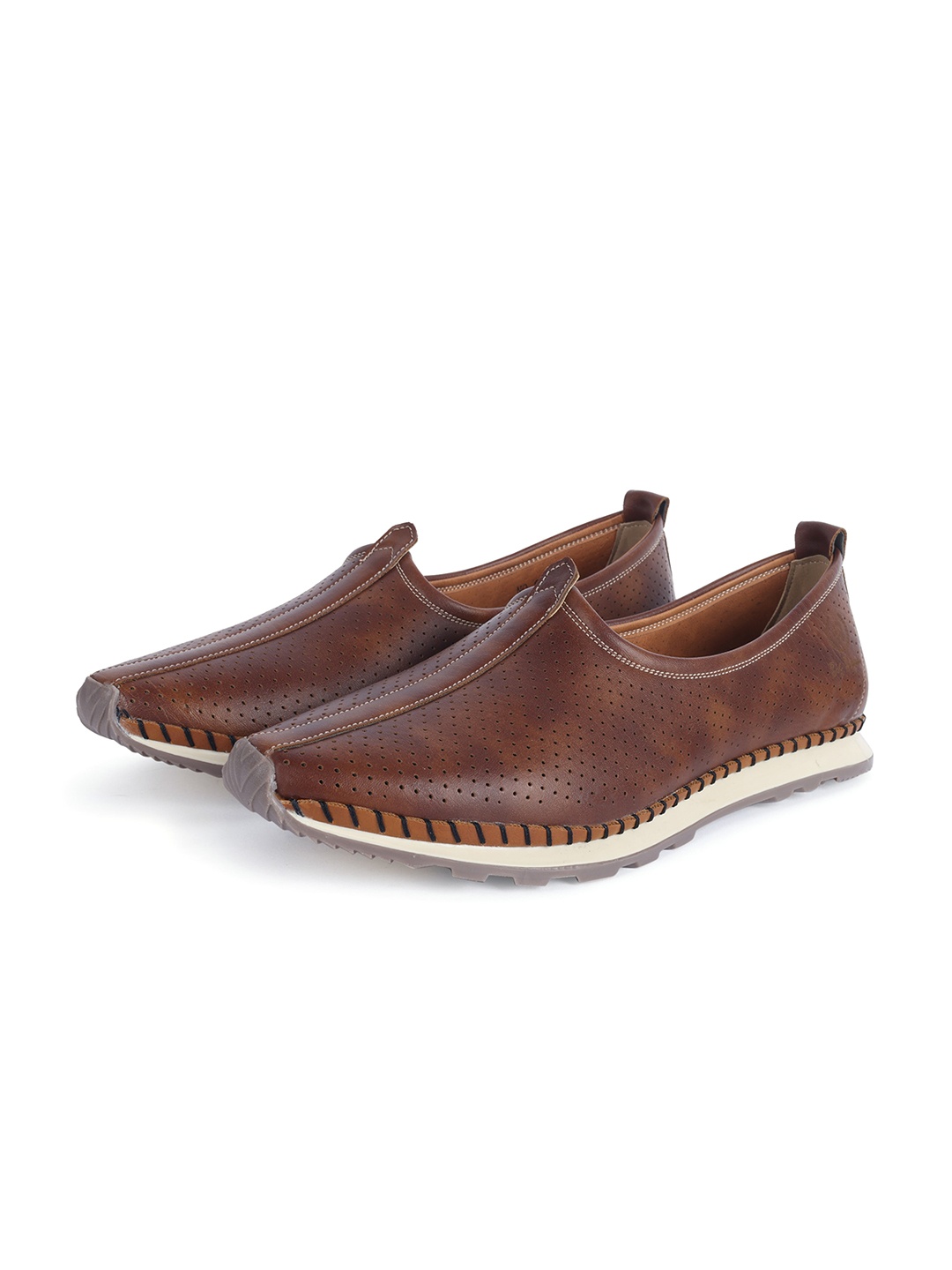

Big Boon Men Perforated Lightweight Mojaris, Beige