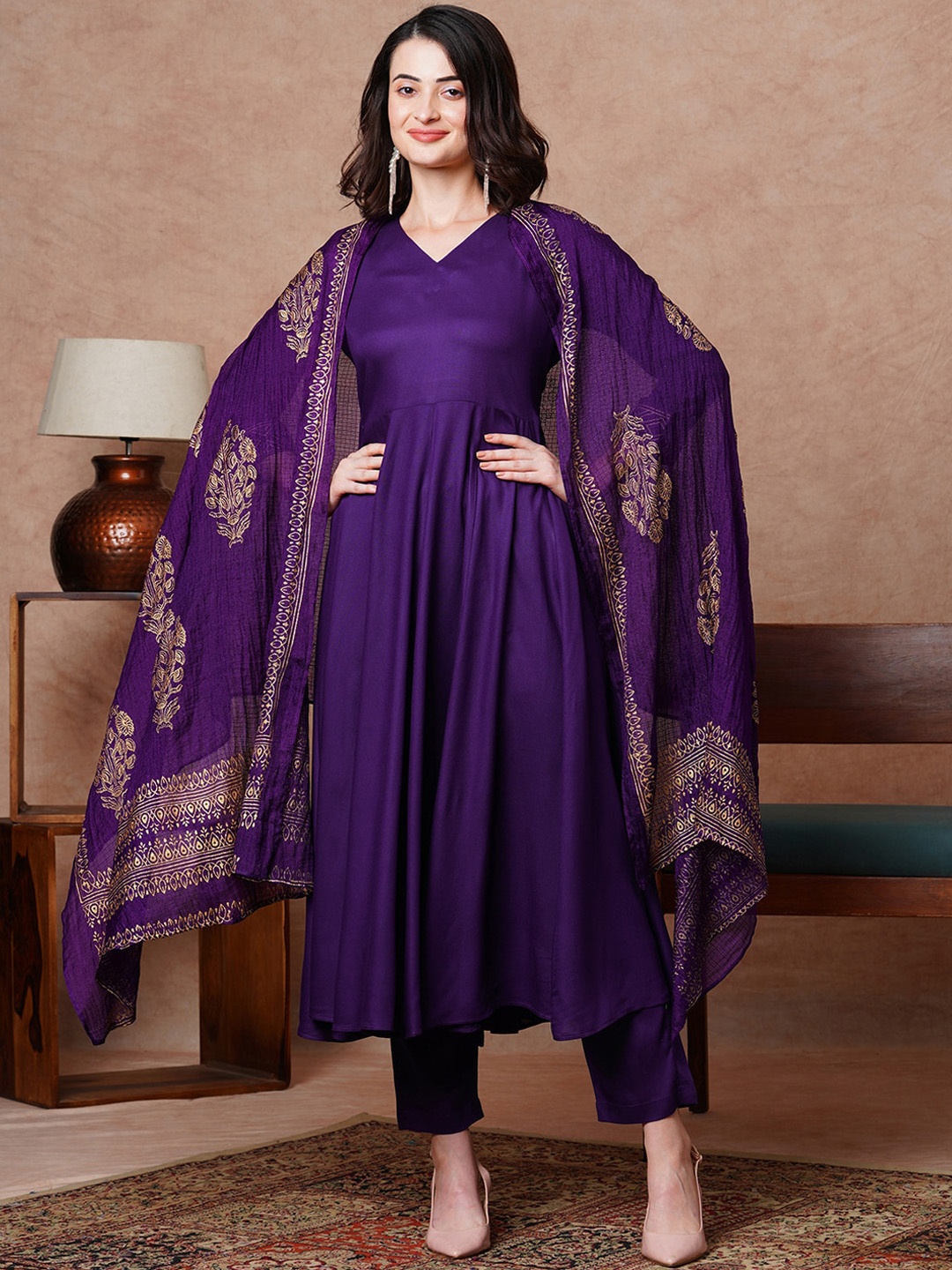 

GoSriKi V-Neck Kurta With Trousers & Dupatta, Violet