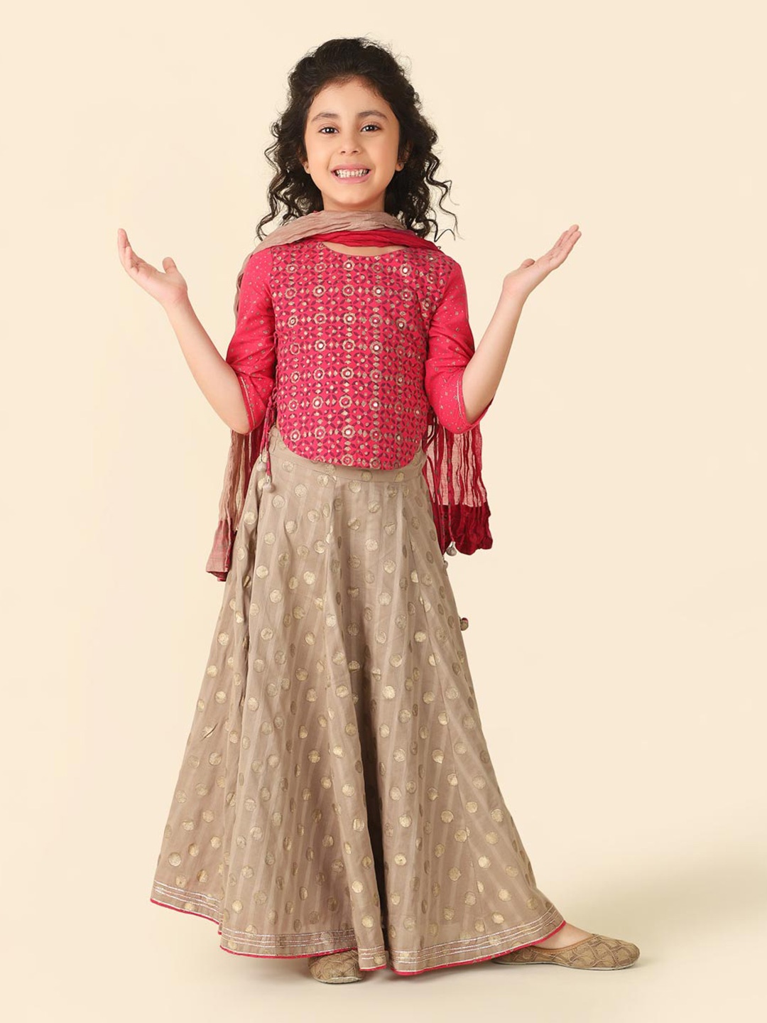 

Fabindia Girls Printed Foil Print Mirror Work Ready to Wear Lehenga & Blouse With Dupatta, Beige