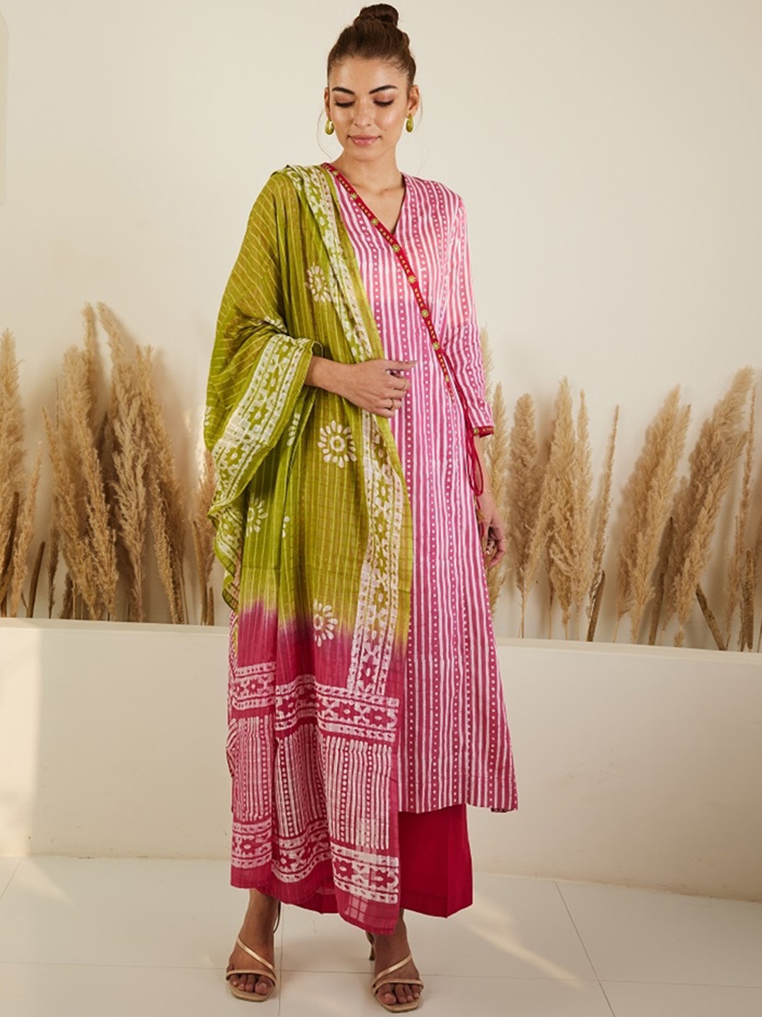 

STADO V Neck Striped Angrakha Kurta with Palazzos & Dupatta, Pink