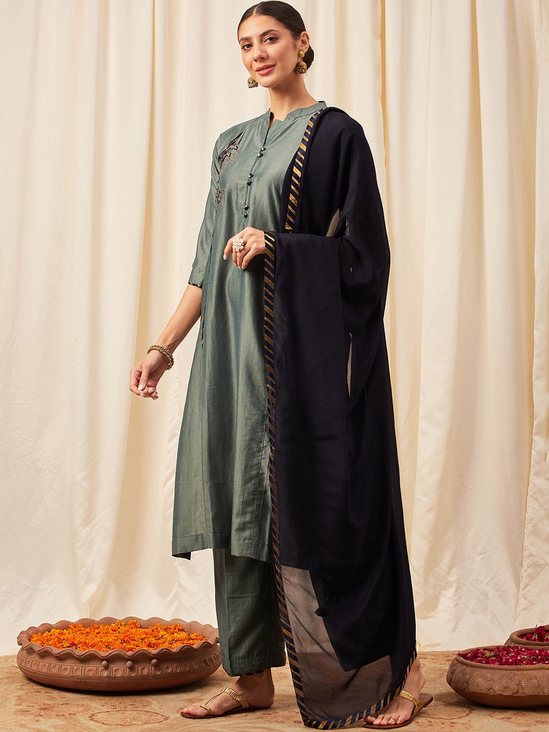 

STADO Floral Embroidered Straight Kurta & Trousers With Dupatta, Green