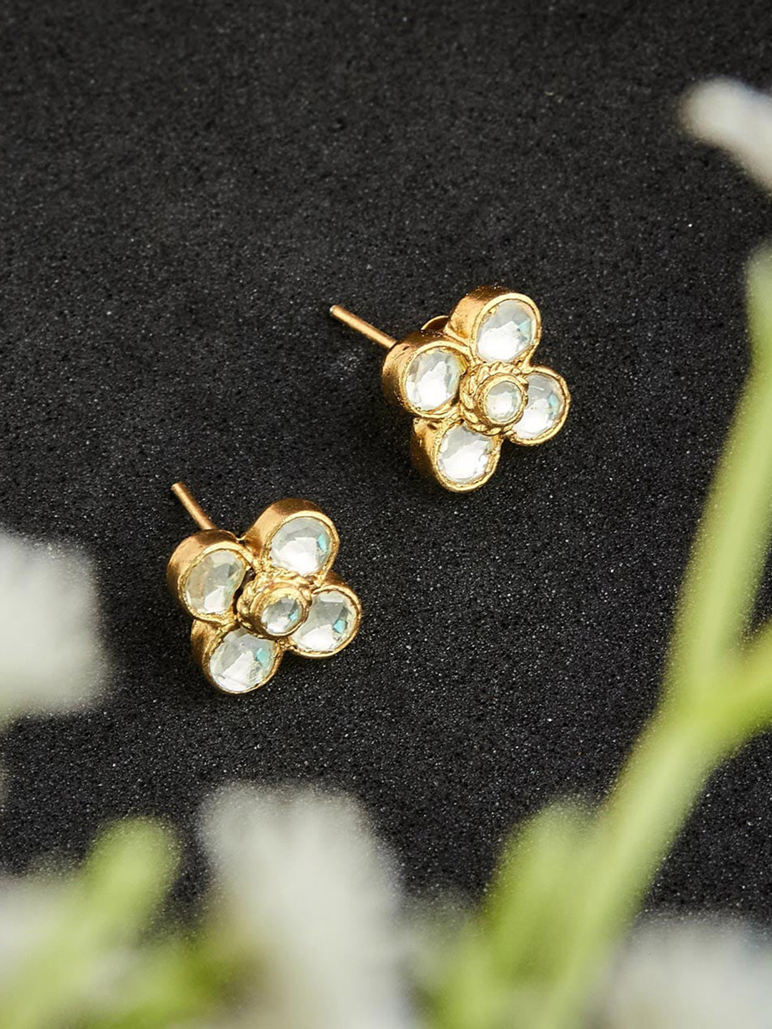 

Fabindia Gold-Plated Contemporary Stud Earrings
