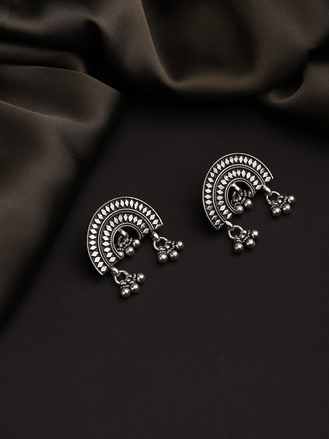 

Fabindia Contemporary Studs Earrings, Silver