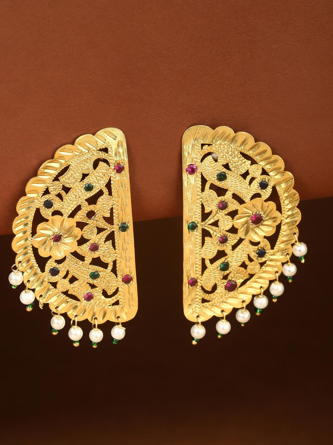 

Fabindia Silver Contemporary Studs Earrings, Gold