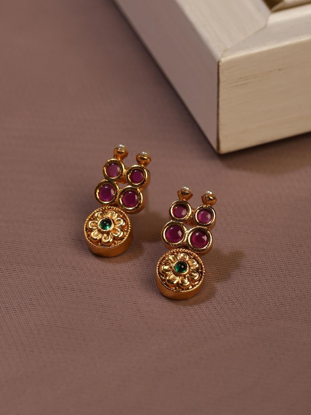 

Fabindia Contemporary Studs Earrings, Gold