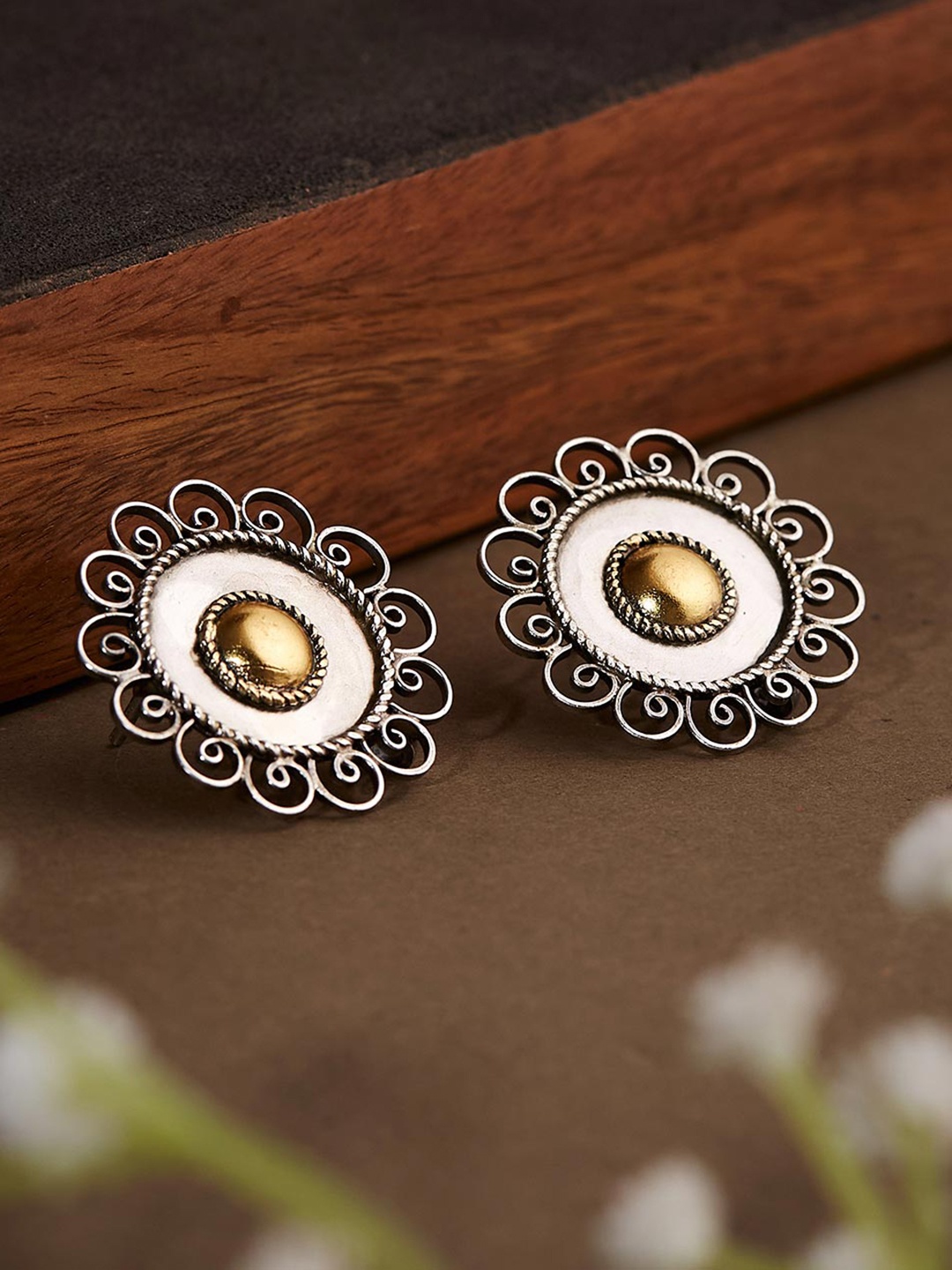 

Fabindia Beaded Floral Studs Earrings, Gold