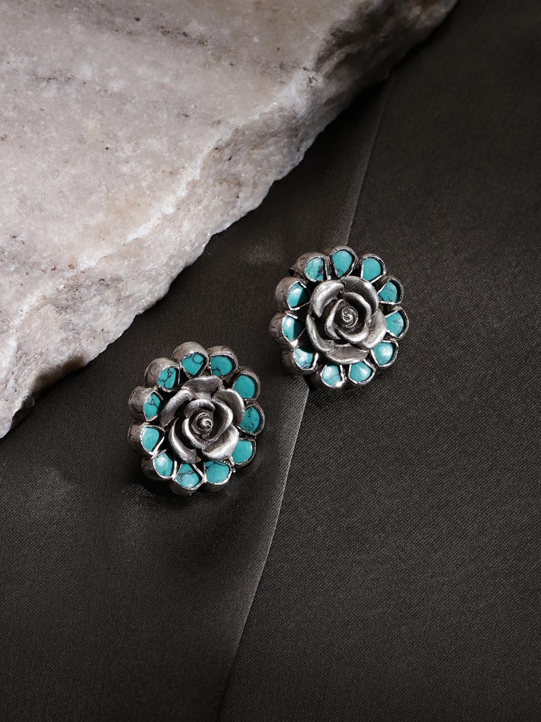 

Fabindia Floral Silver Studs Earrings