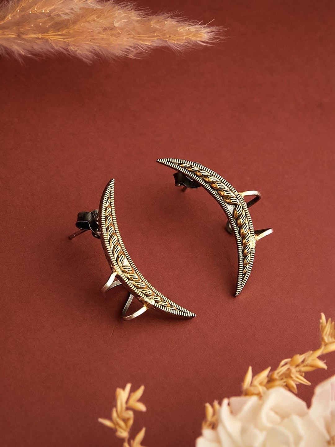 

Fabindia Silver Contemporary Ear Cuff Earrings, Gold