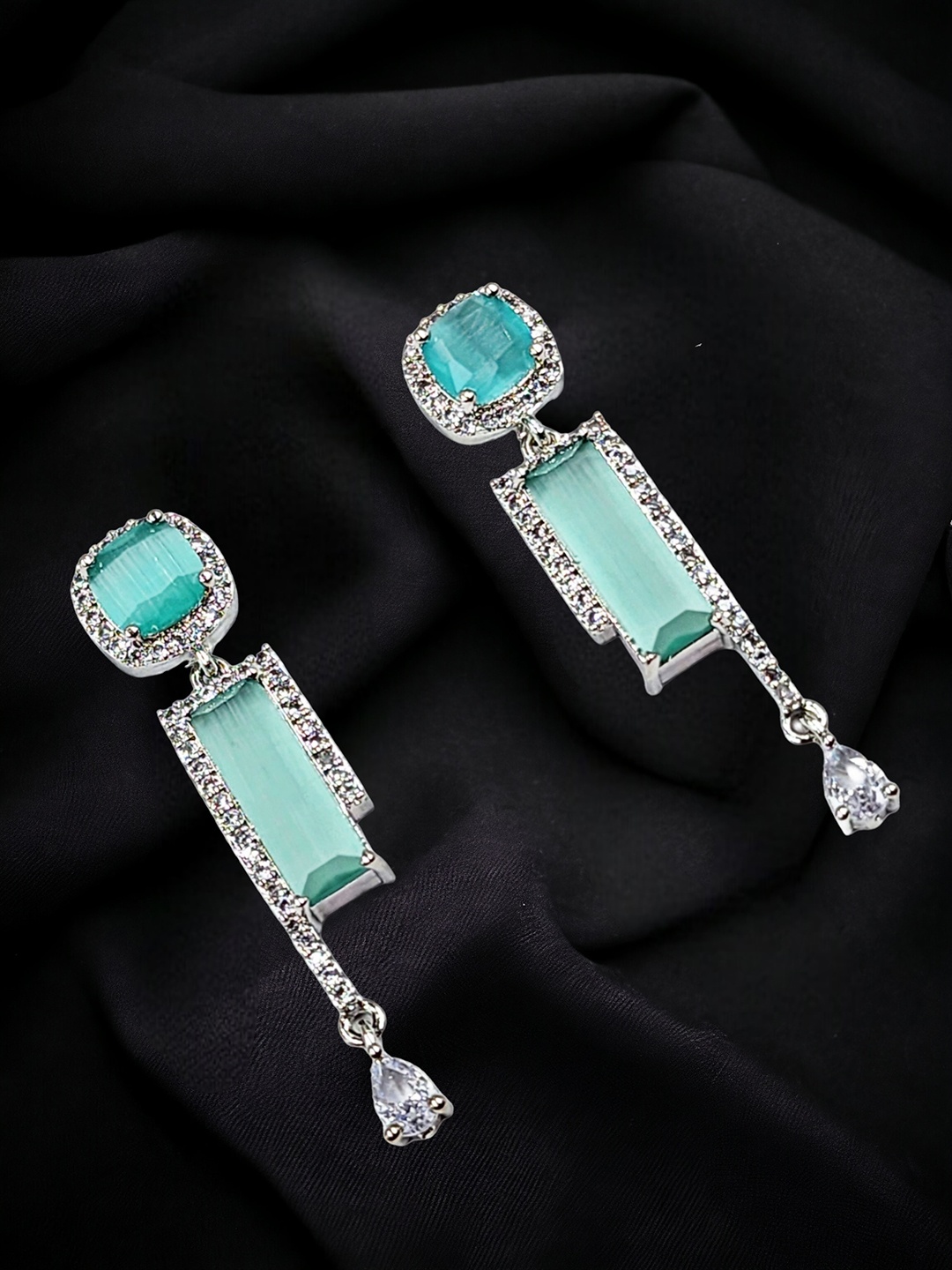 

DressBerry Rhodium-Plated Cubic Zirconia Contemporary Drop Earrings, Green