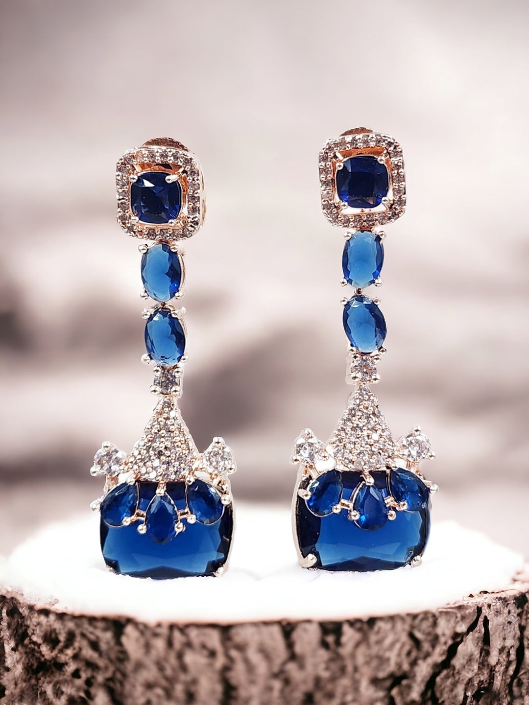 

DressBerry Rose Gold-Plated Contemporary Drop Earrings