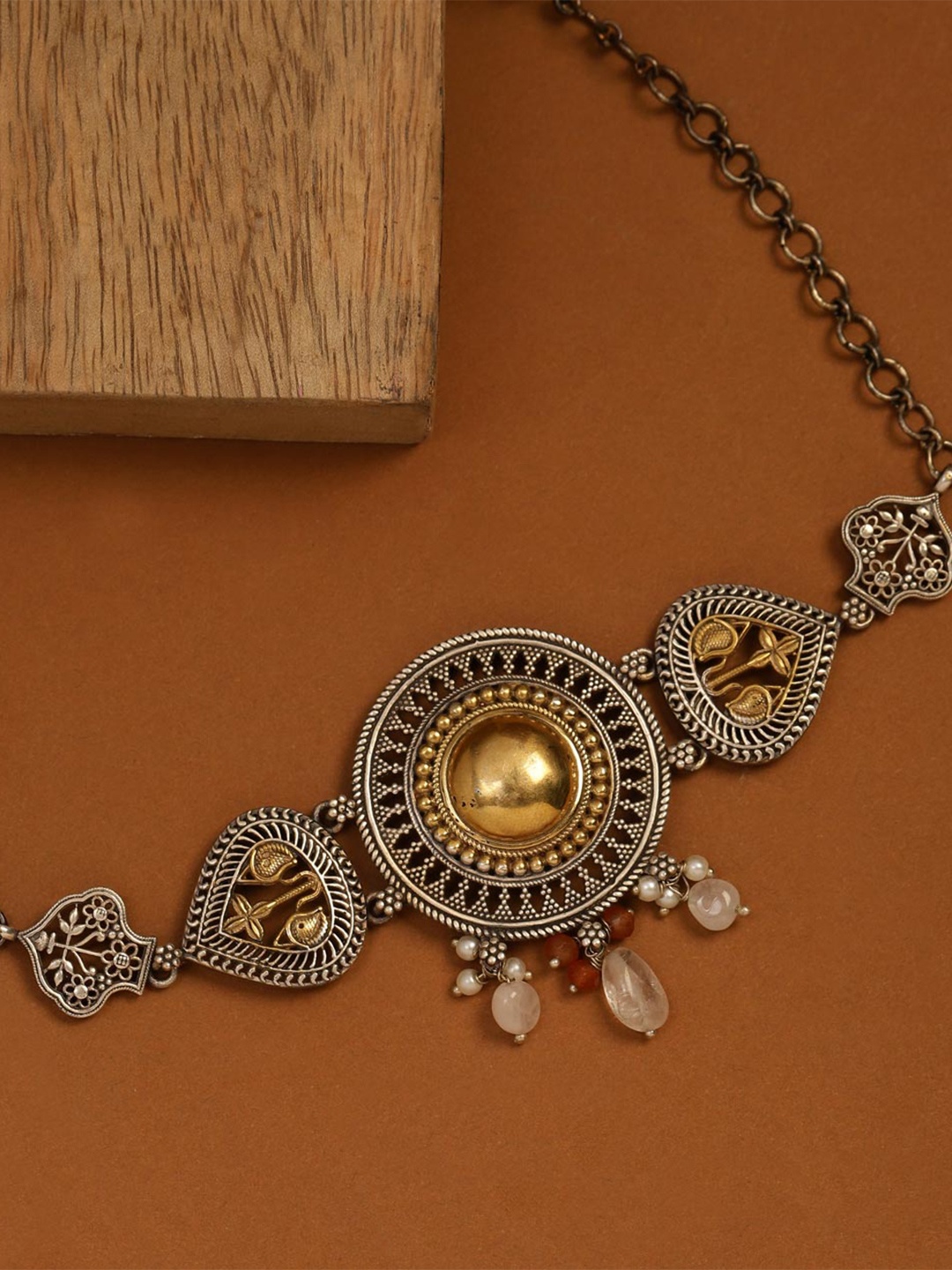

Fabindia Stones Studded Necklace, Silver
