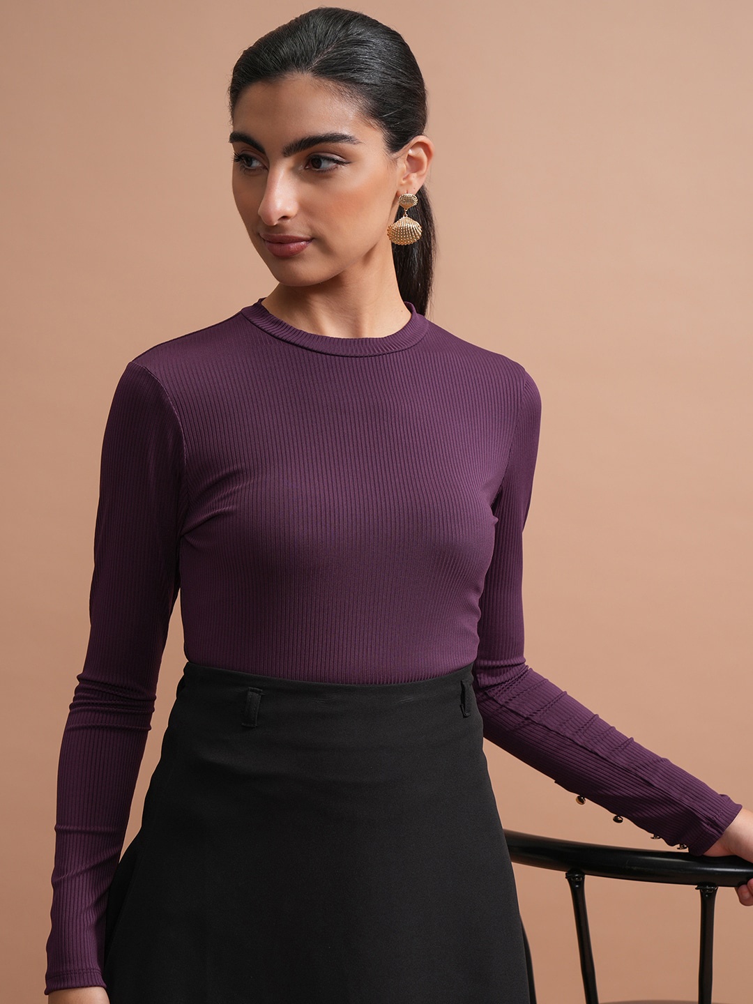 

Tokyo Talkies Purple Round Neck Fitted Top
