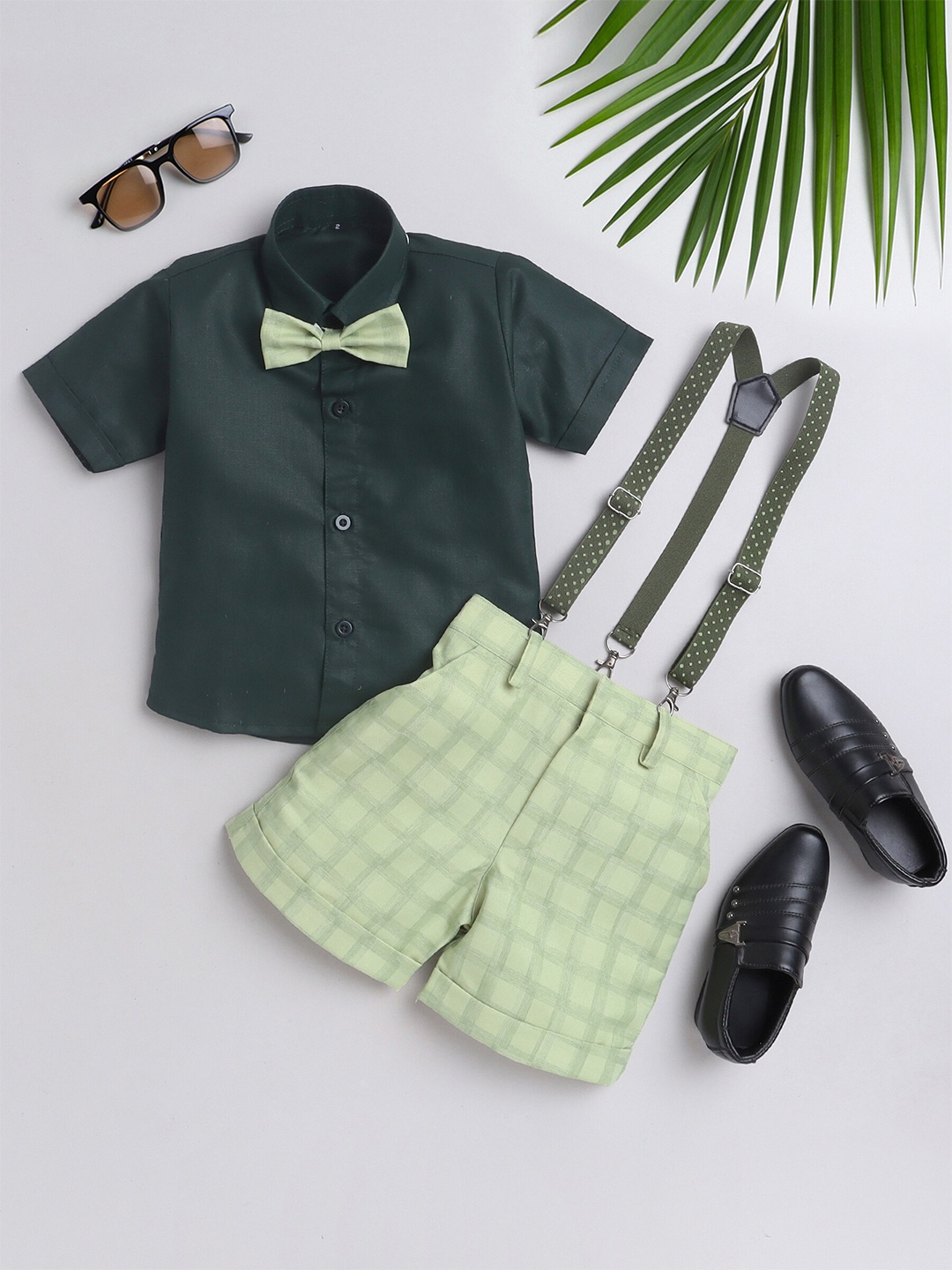 

Jeetethnics Boys Shirt Collar Shirt & Shorts With Suspenders, Green