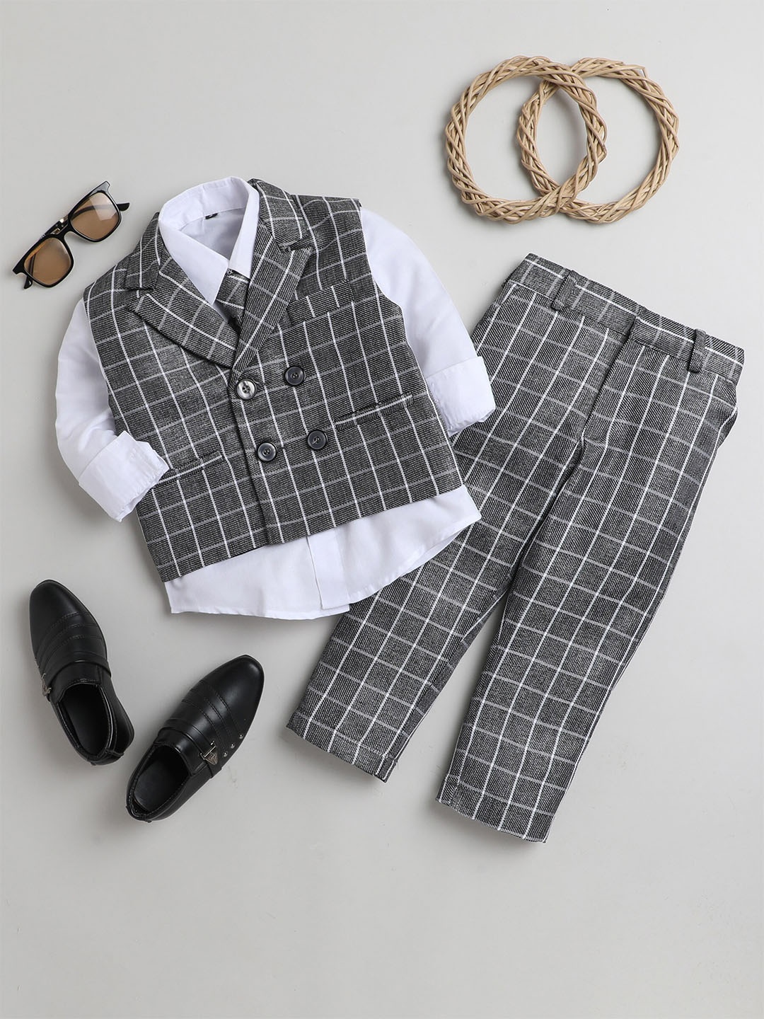 

Jeetethnics Boys Checked Shirt & Trousers With Waistcoat, Grey