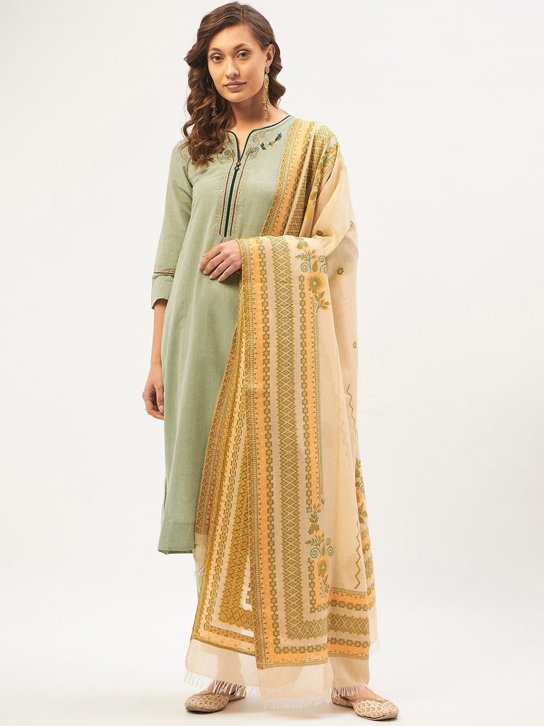 

STADO Ethnic Motifs Embroidered Straight Kurta & Trousers With Dupatta, Green