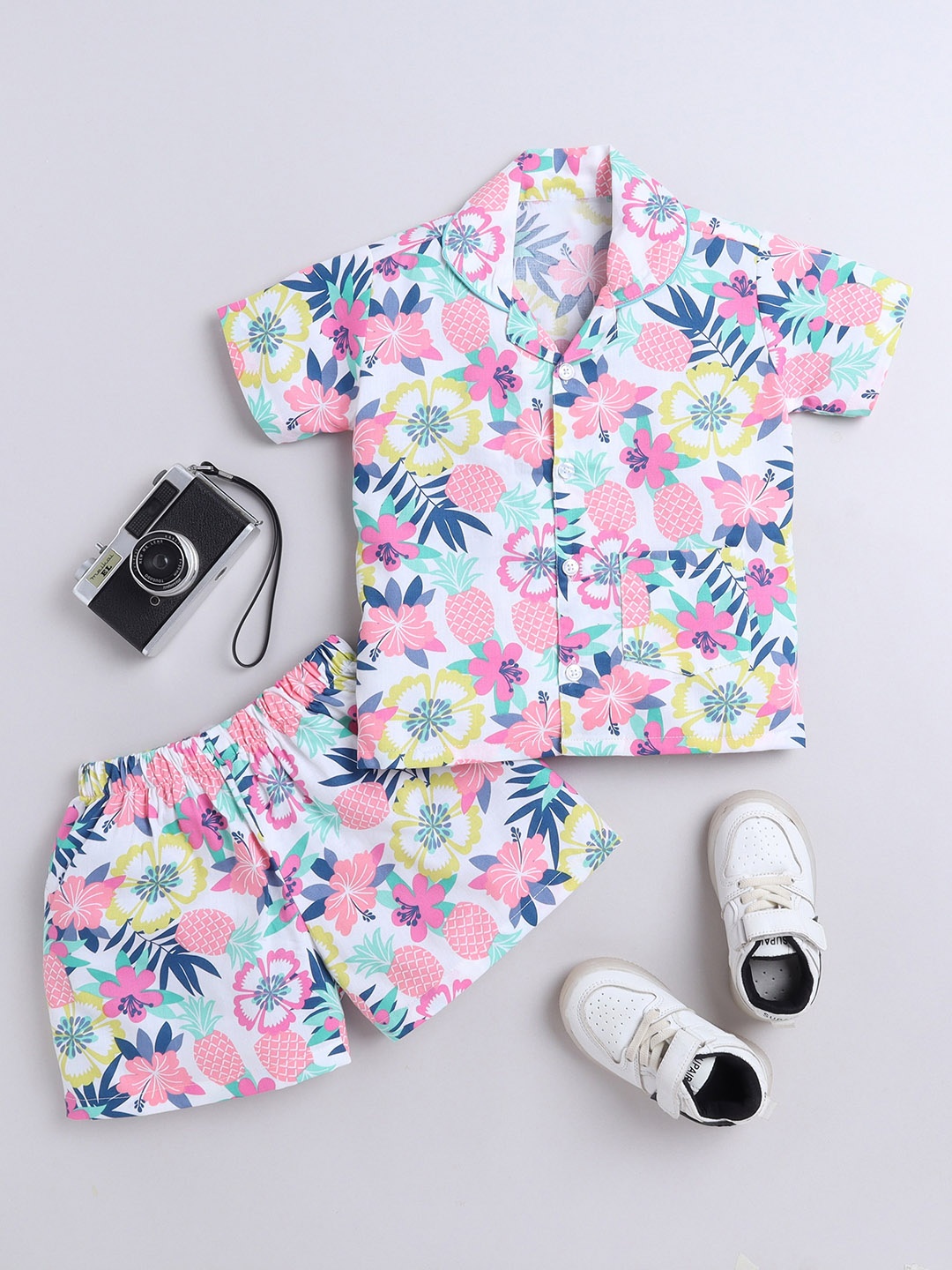

The Magic Wand Kids Conversational Printed Pure Cotton Shirt With Shorts, White