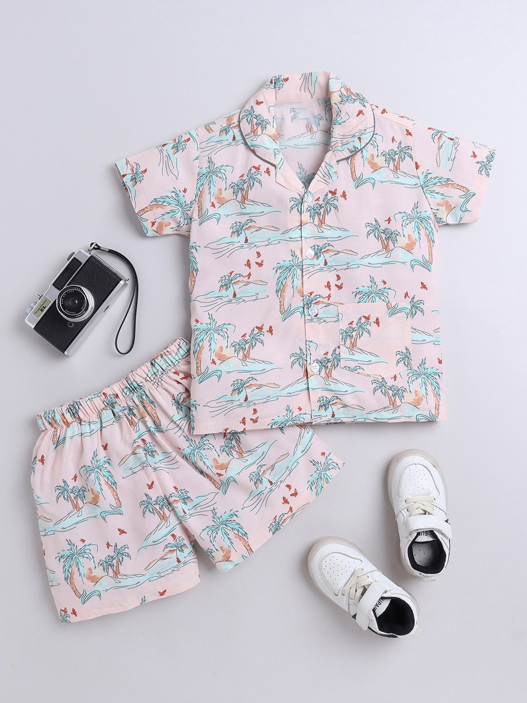 

The Magic Wand Kids Conversational Printed Shirt With Shorts, Peach