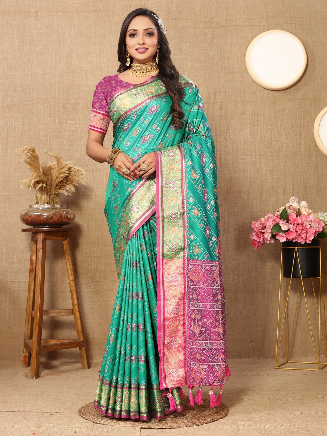 

Divyadham Textiles Floral Woven Design Zari Pure Silk Patola Banarasi Saree, Turquoise blue