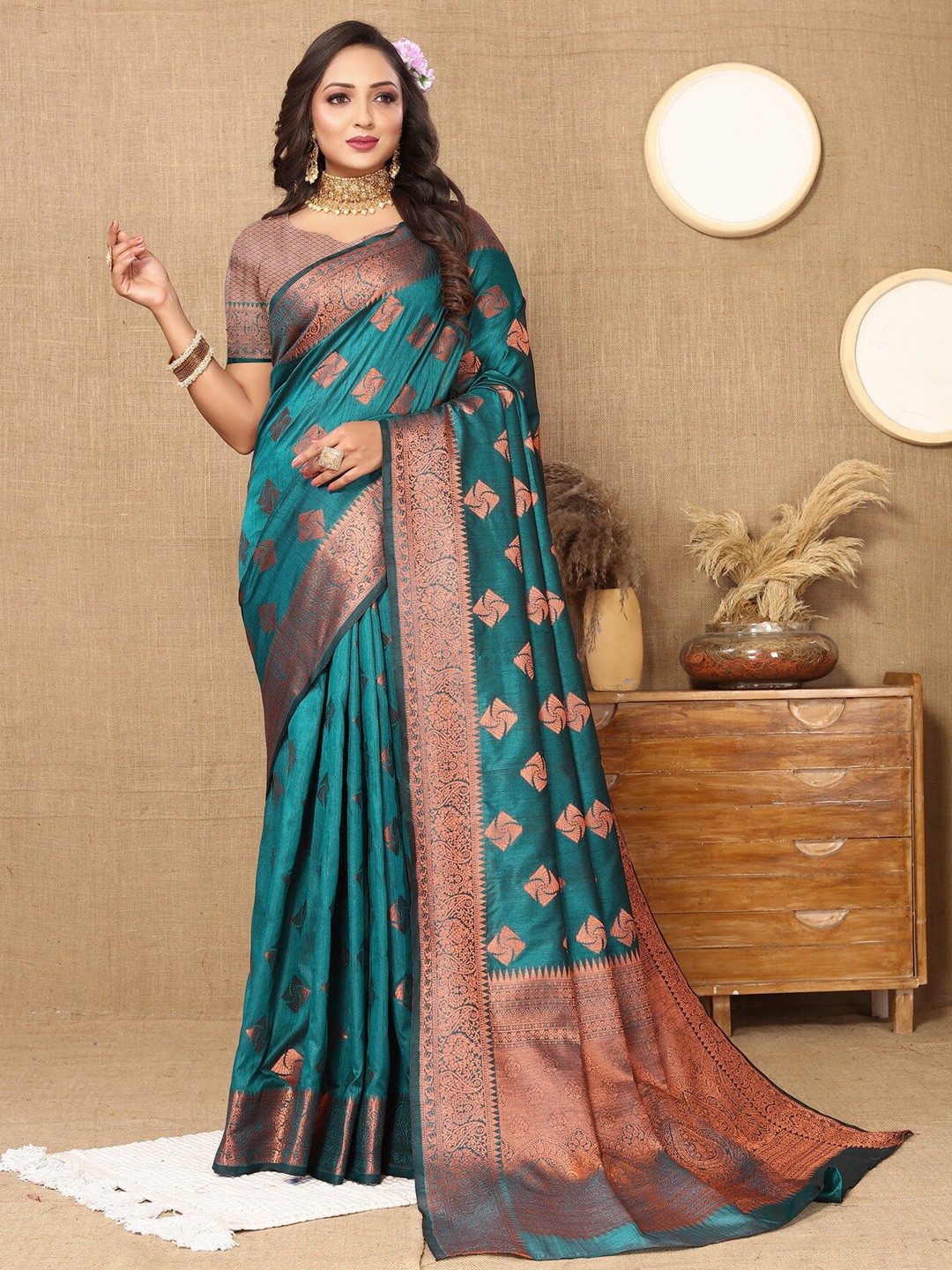 

Divyadham Textiles Floral Woven Design Zari Pure Silk Banarasi Saree, Turquoise blue