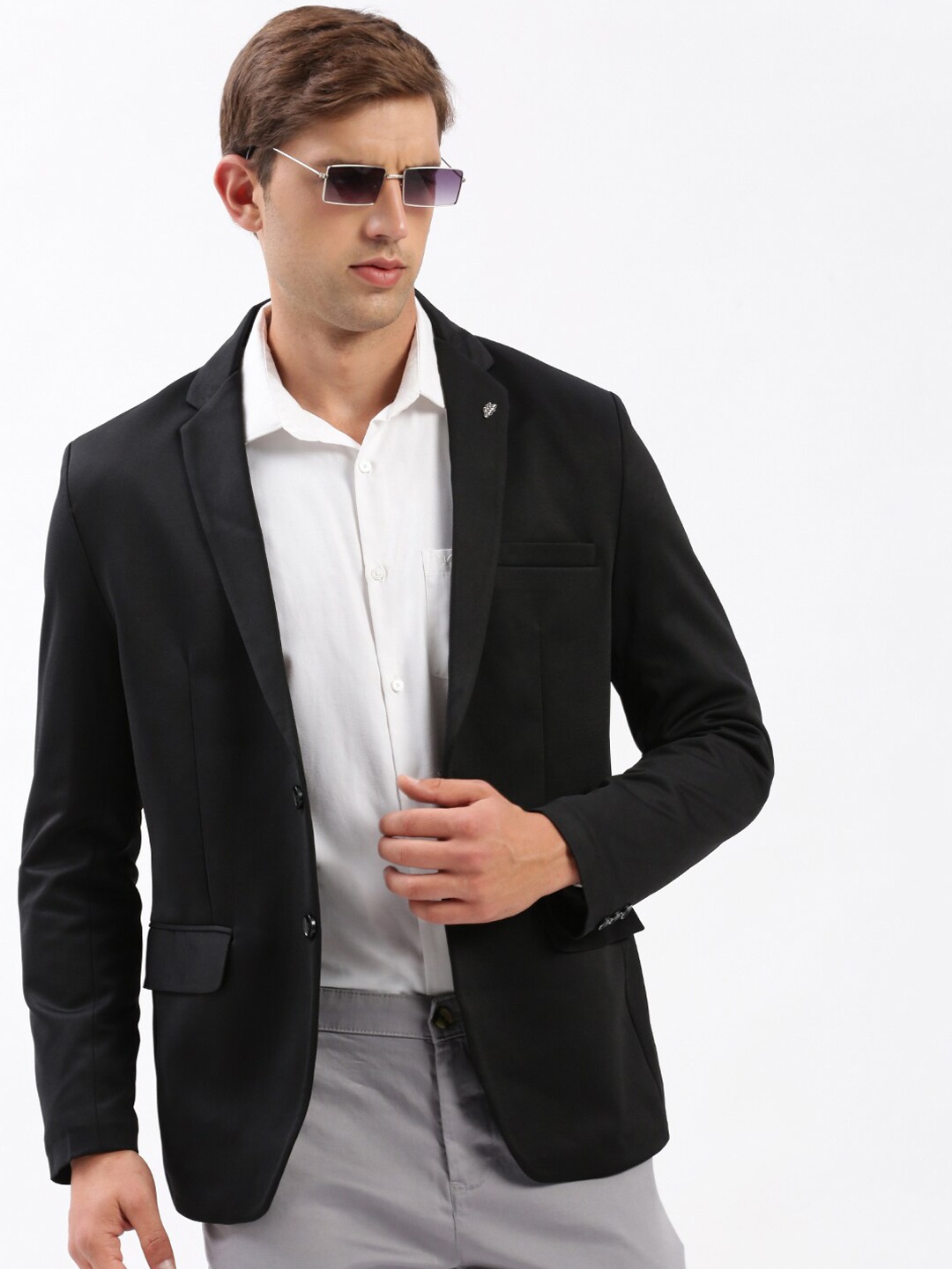 

SHOWOFF Slim-Fit Notched Lapel Collar Single-Breasted Blazer, Black