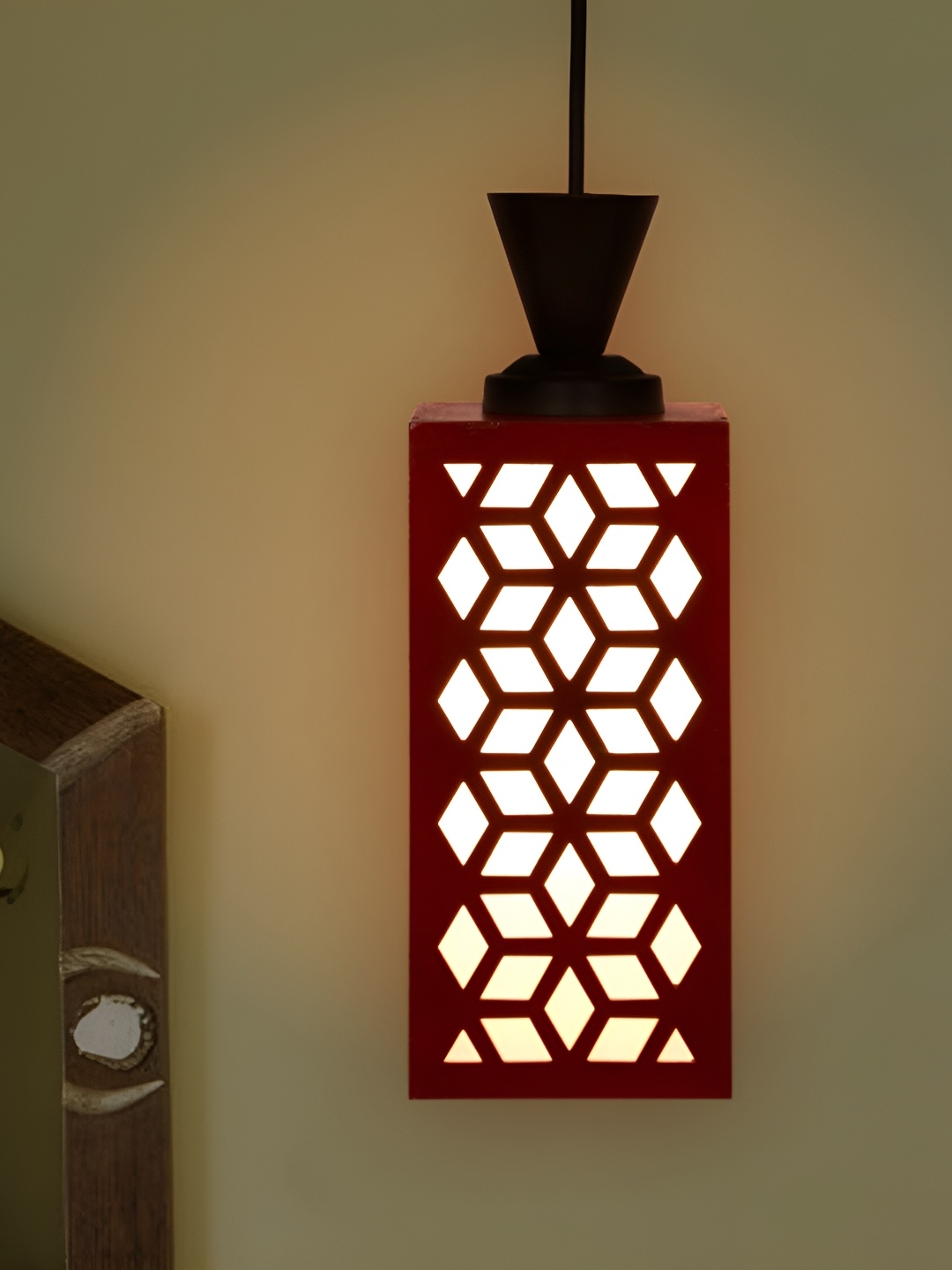 

Afast Red & Black Textured Rectangular Shaped Contemporary Ceiling Lamp