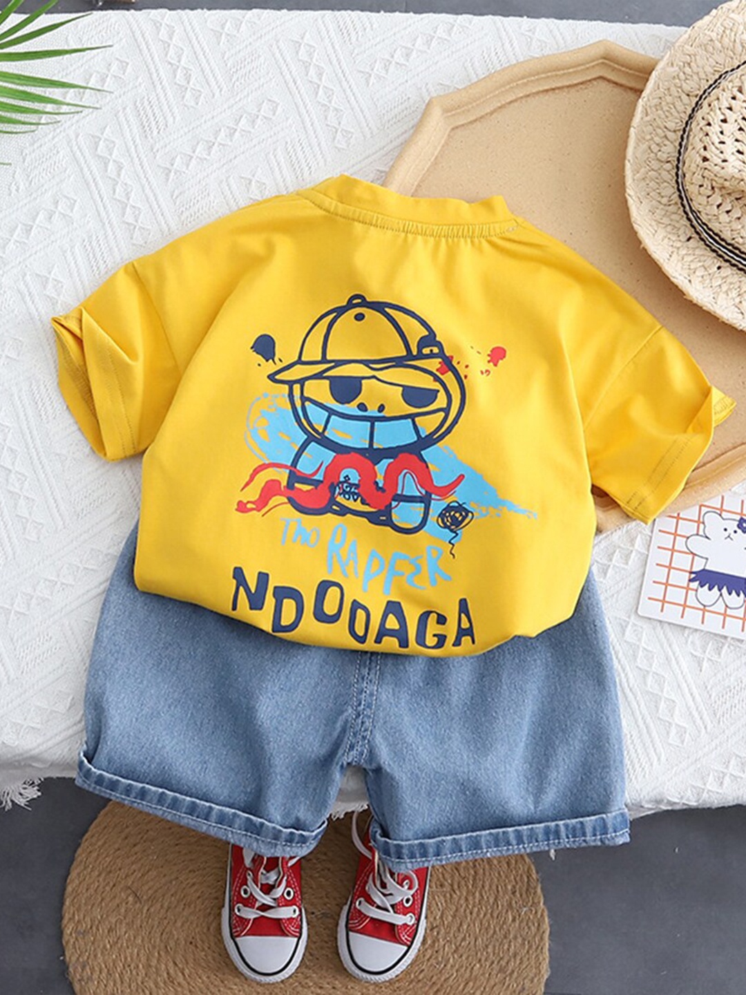 

INCLUD Infant Boys Printed T-shirt with Denim Shorts, Yellow