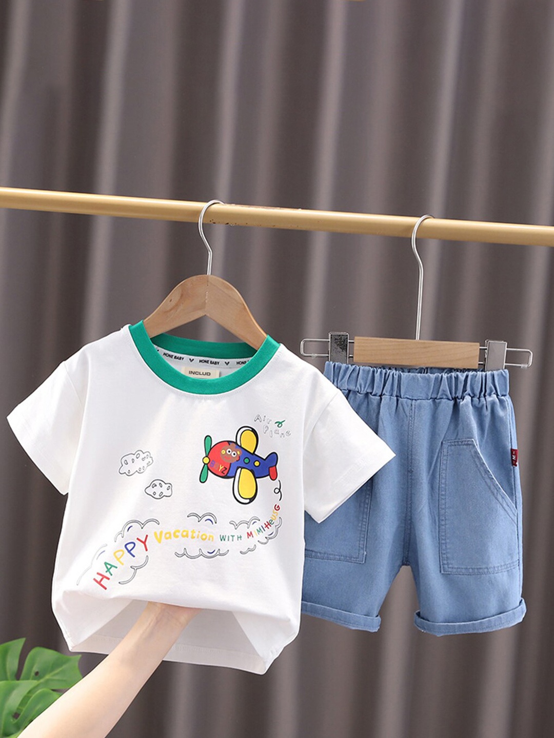 

INCLUD Boys Printed T-shirt with Shorts, White