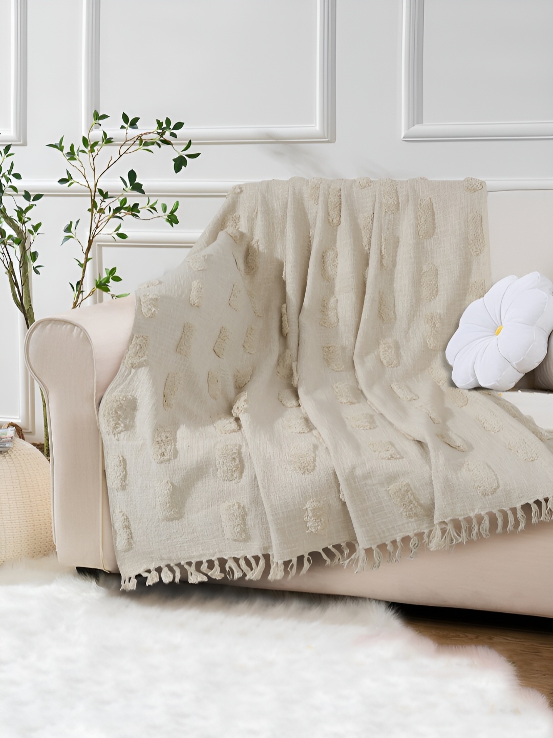 

eyda Cream Tufted Cotton Throw Blanket