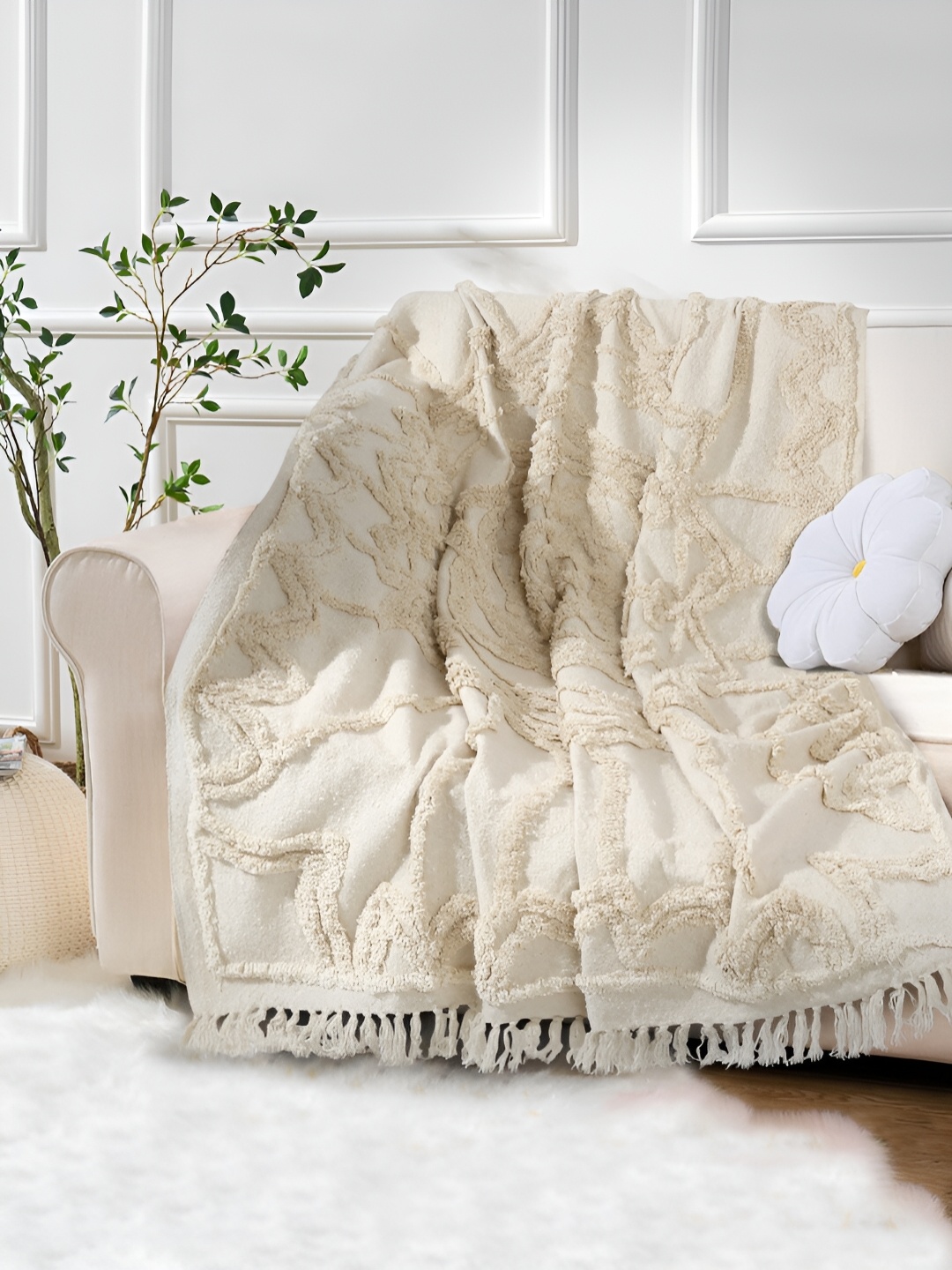 

eyda Cream Coloured Mandala Design Tufted Cotton Throw
