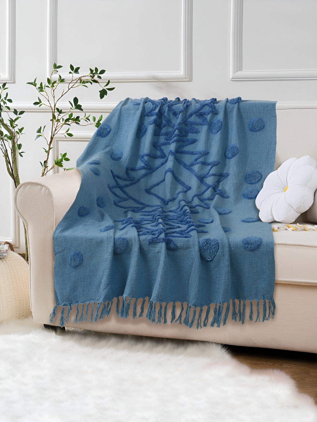 

eyda Blue Tufted Cotton Throw Blanket