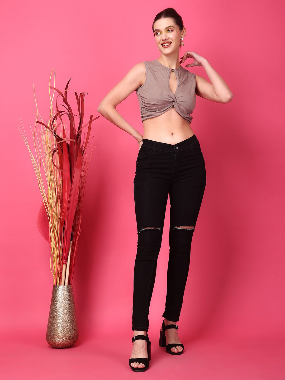 

MINOS Sleeveless Crop Top, Beige