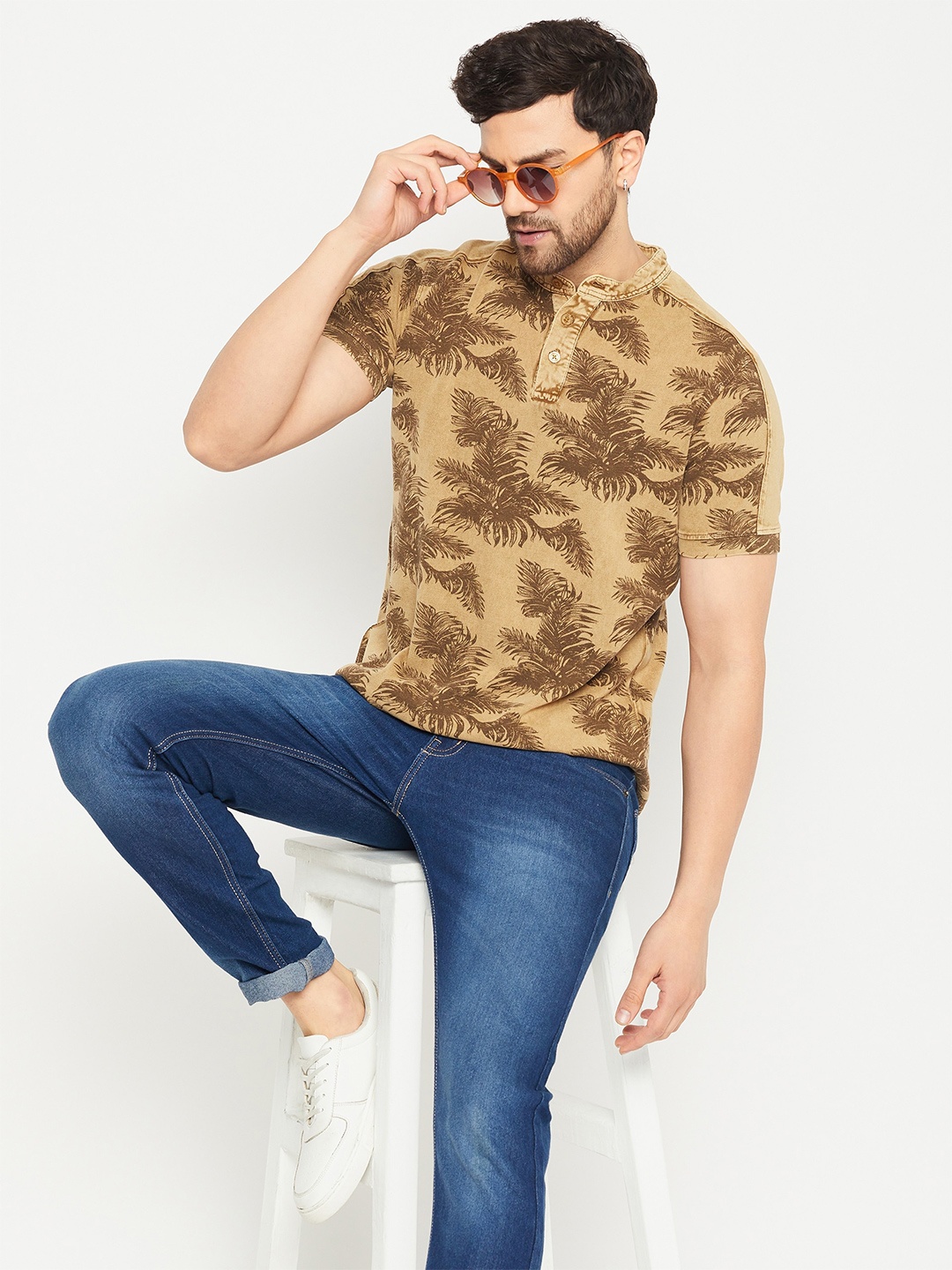 

Club York Tropical Printed Henley Neck Cotton T-shirt, Brown