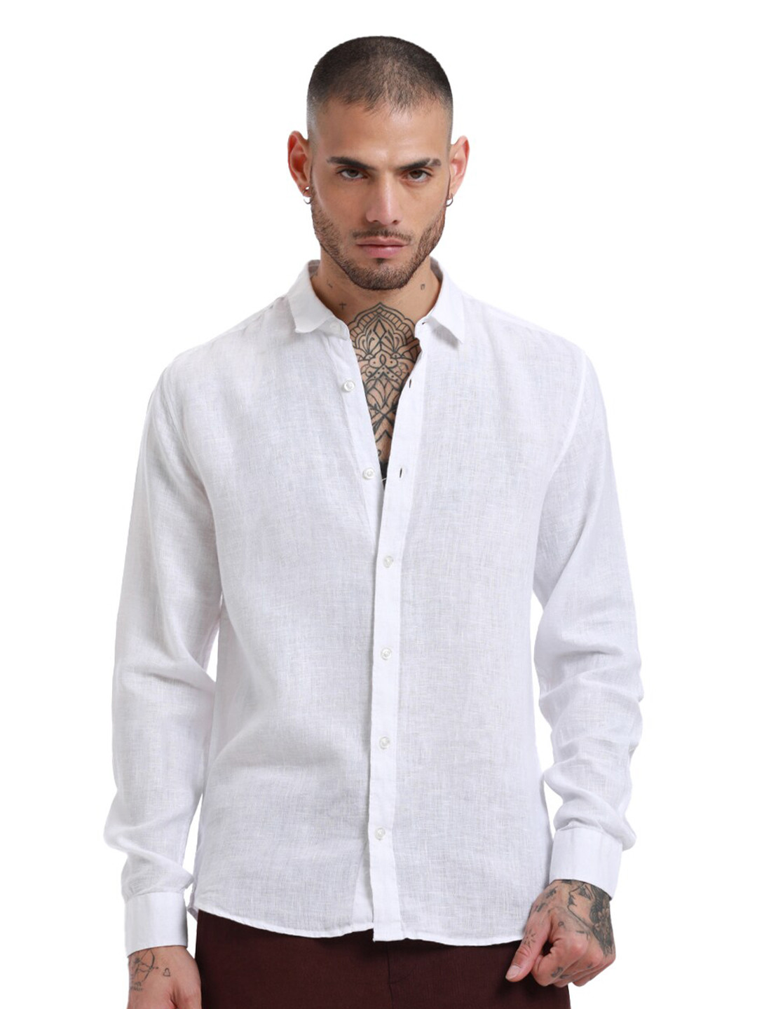 

Banana Club Classic Opaque Spread Collar Long Regular Sleeves Casual Shirt, White