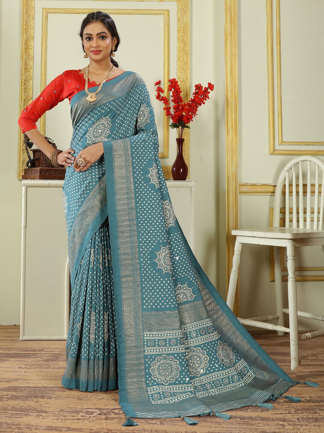 

Mitera Blue And White Mirror Work Bandhani Saree