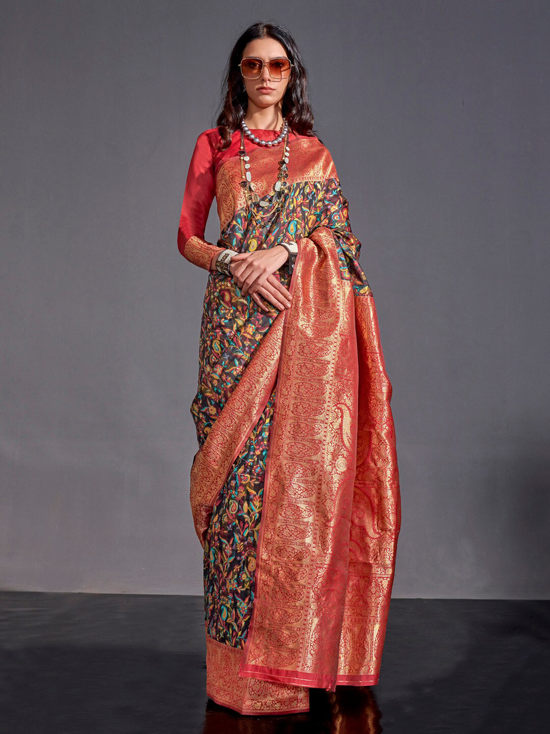 

Mitera Black & Red Ethnic Motifs Zari Banarasi Saree