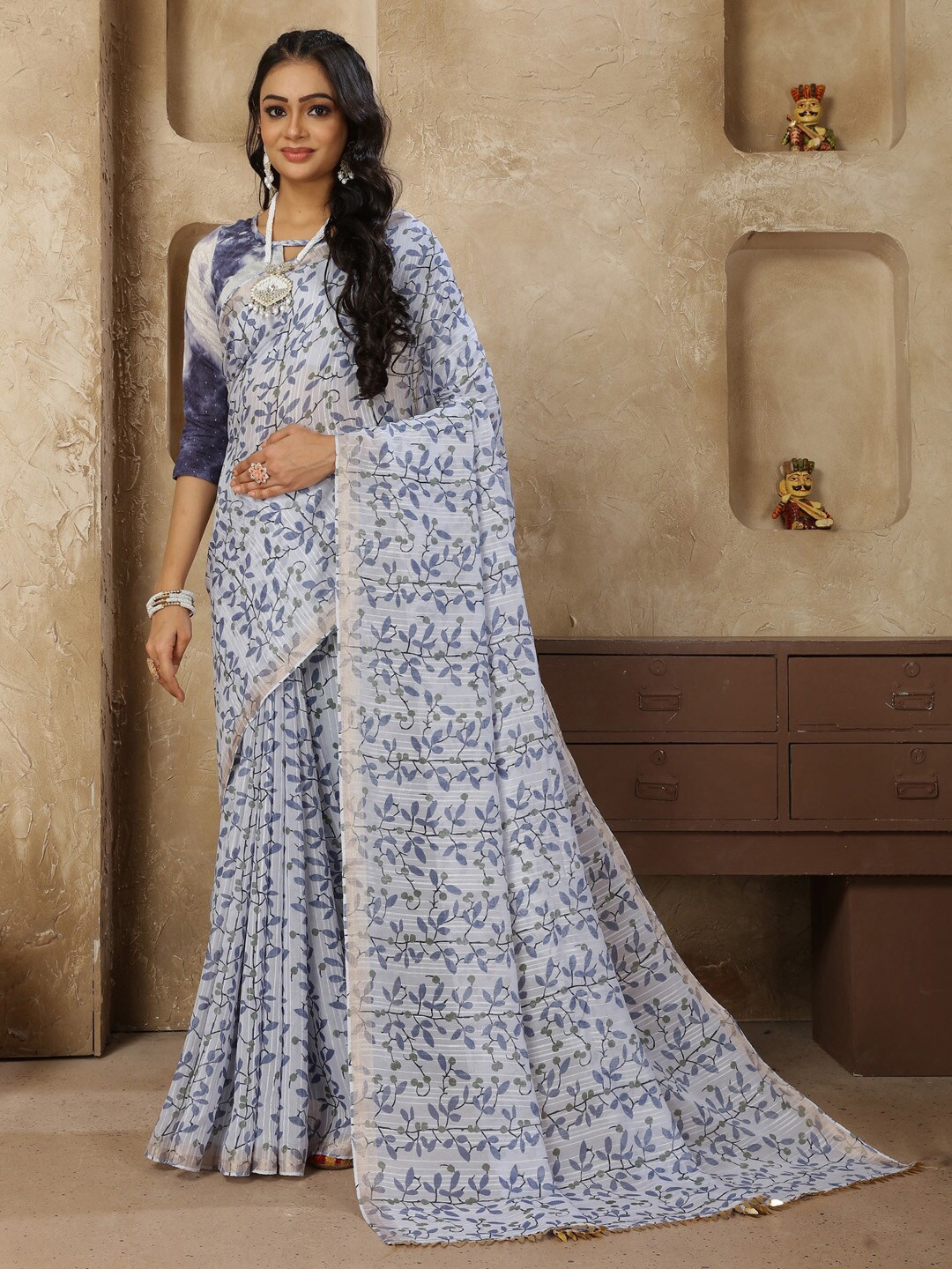 

Mitera White & Grey Floral Printed Zari Bagh Saree