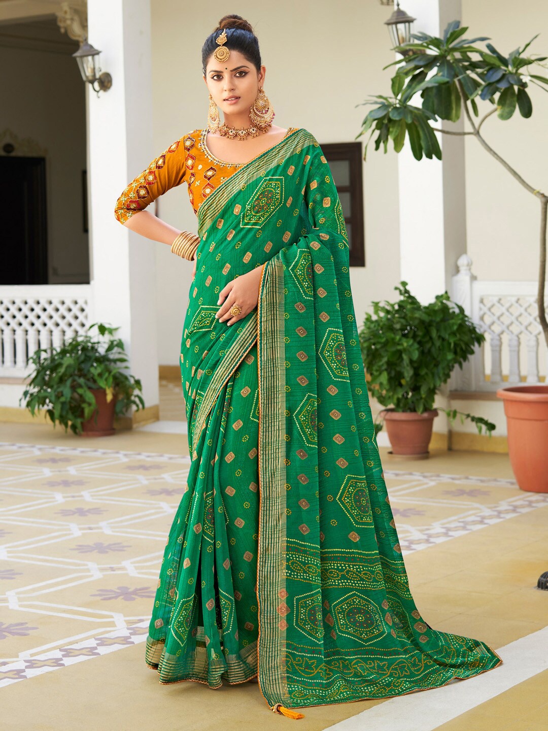 

Saree mall Bandhani Zari Poly Chiffon Sarees, Green