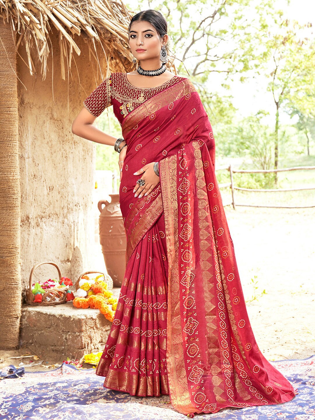 

Saree mall Woven Design Zari Silk Sarees, Red