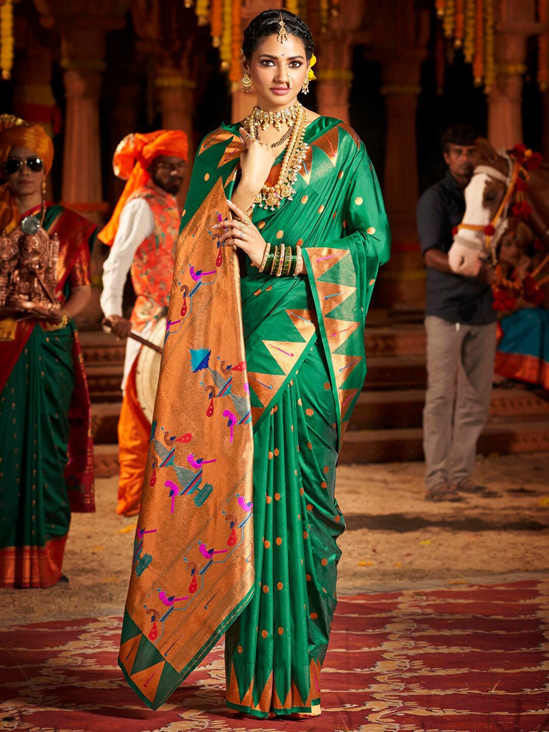 

Saree mall Woven Design Zari Silk Blend Paithani Sarees, Green