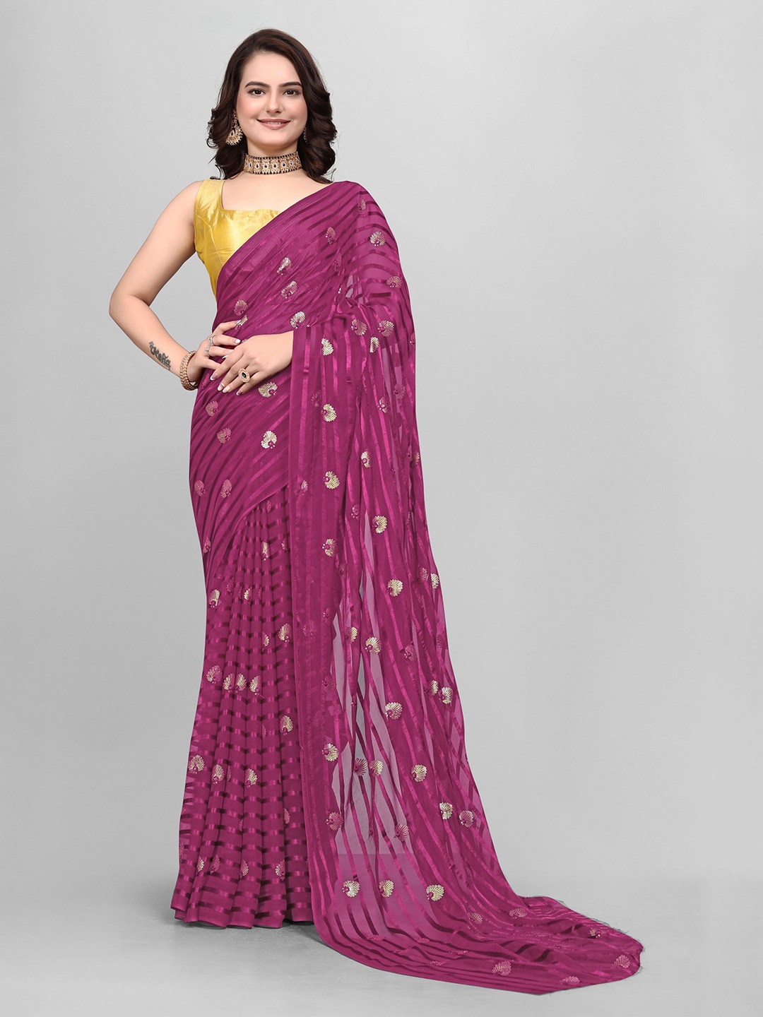 

Avojee Ethnic Motifs Embroidered Saree, Pink