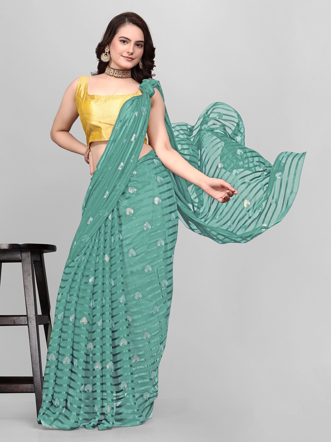 

Avojee Ethnic Motifs Embellished Saree, Sea green