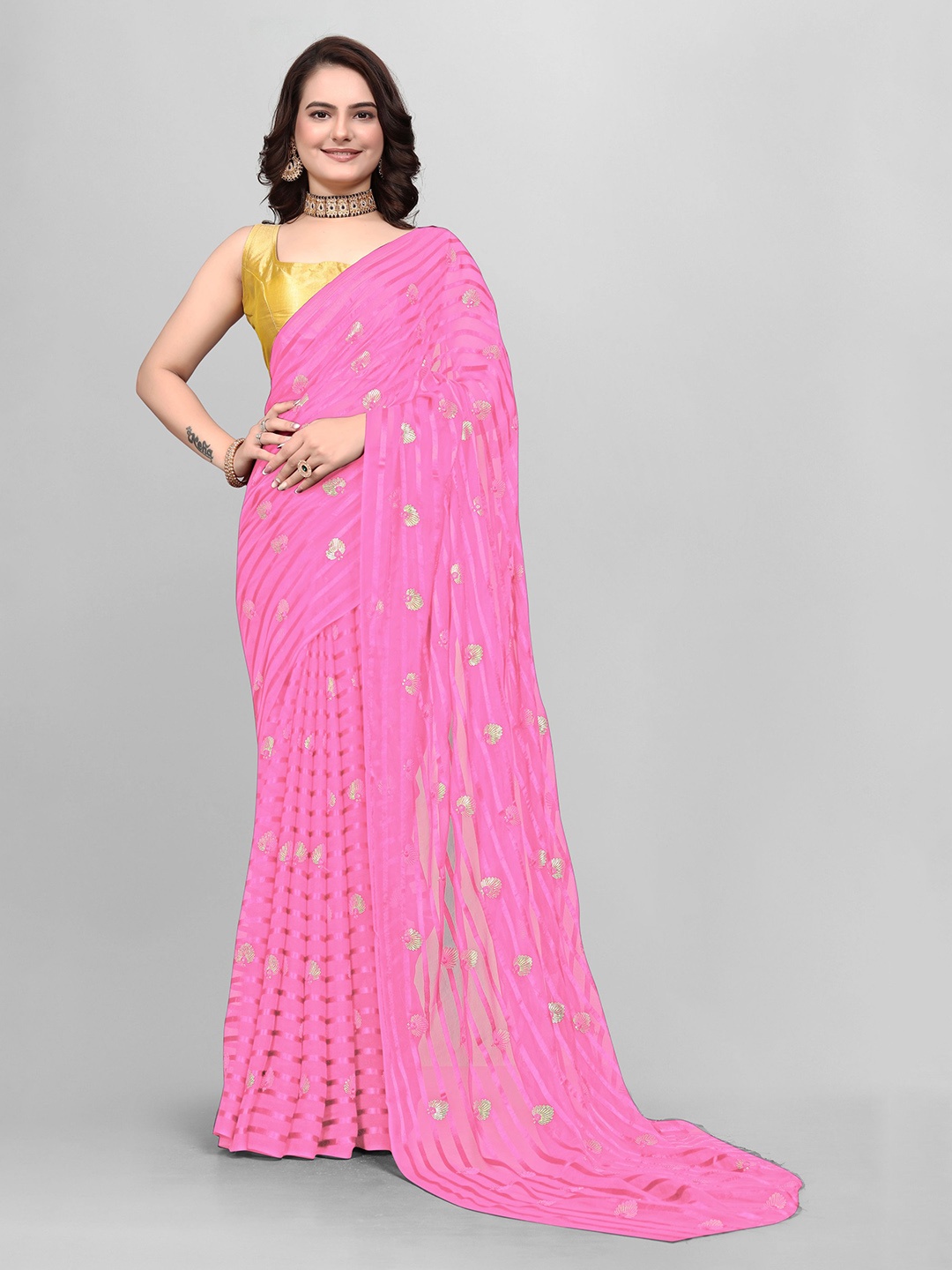 

Avojee Ethnic Motifs Embellished Saree, Pink