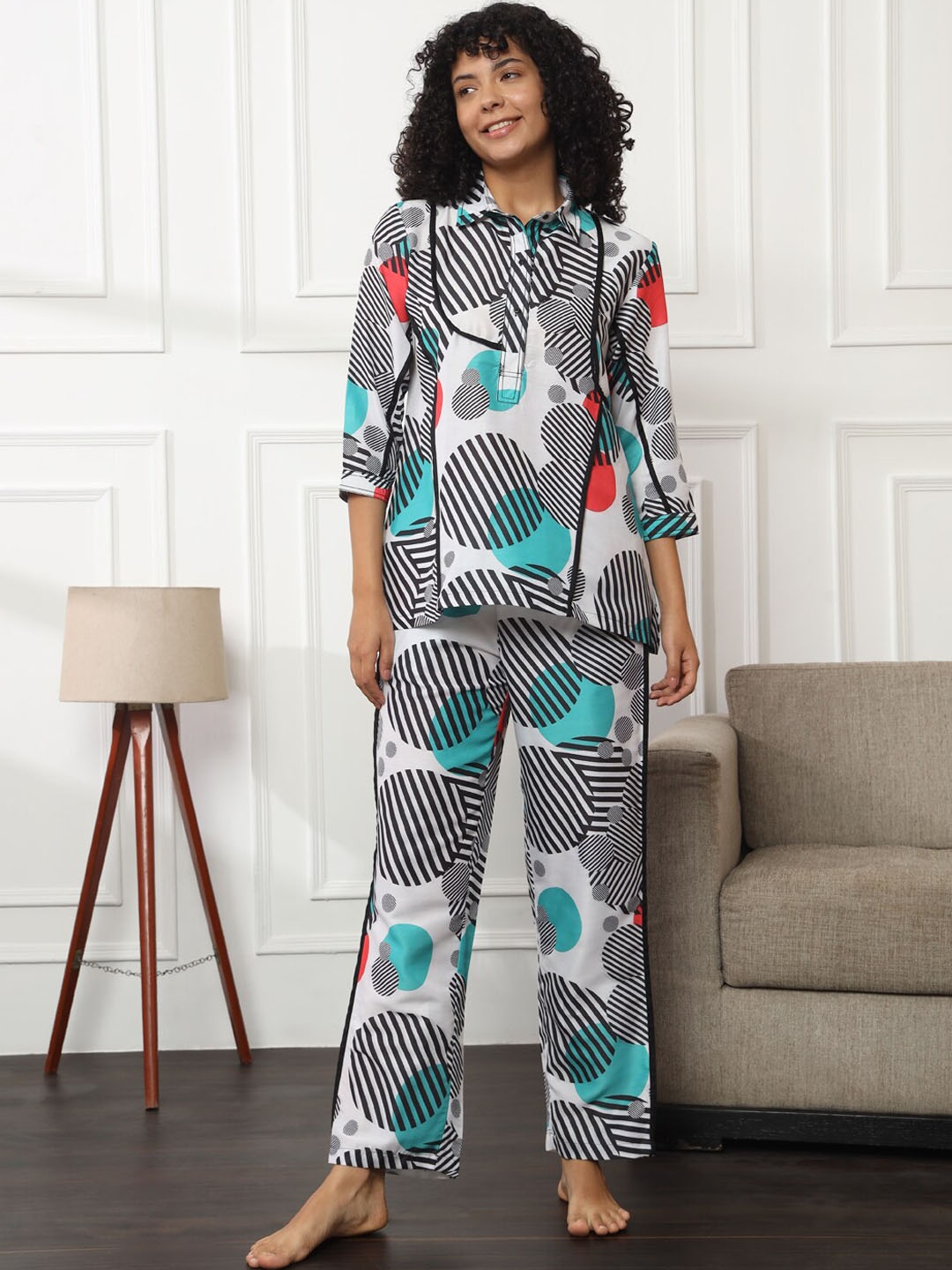 

Bannos Swagger Geometric Printed Night suit, White