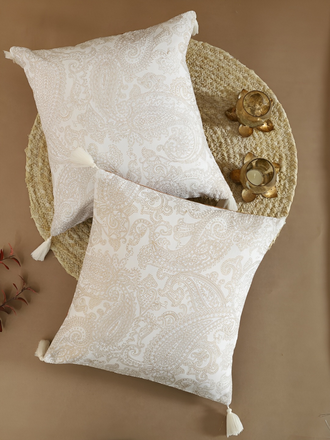 

Ratan Cart White & Beige 2 Pieces Paisely Printed Square Cotton Cushion Covers