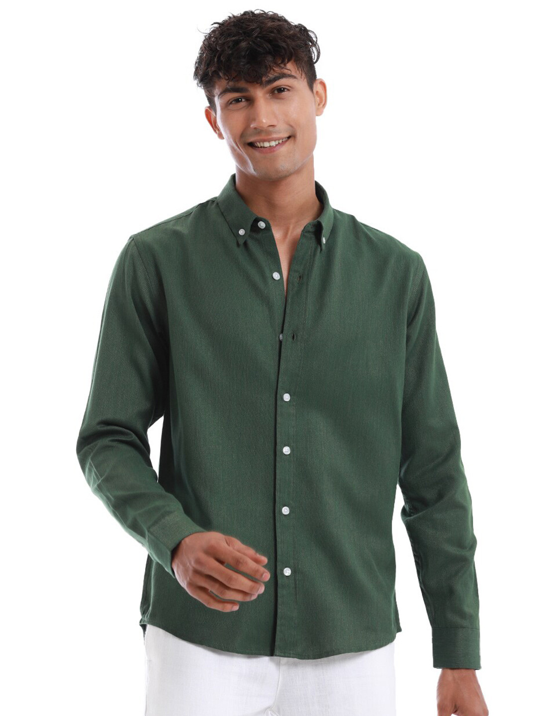 

Banana Club Classic Opaque Button-Down Collar Long Regular Sleeves Casual Shirt, Green