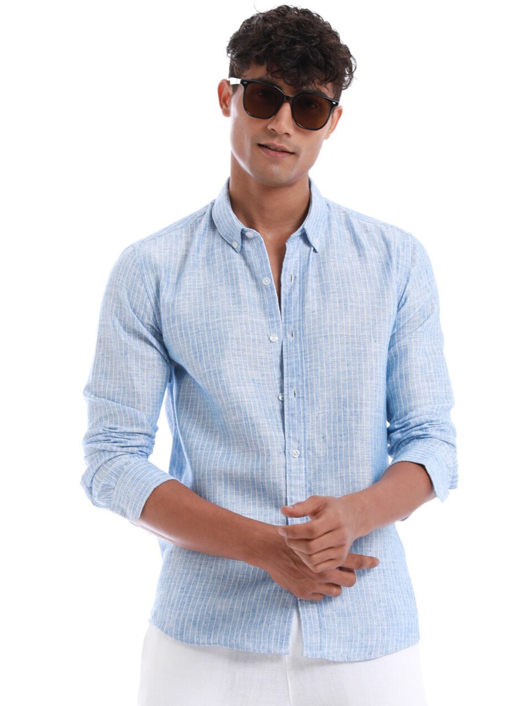 

Banana Club Classic Vertical Stripes Button-Down Collar Regular Sleeves Casual Shirt, White