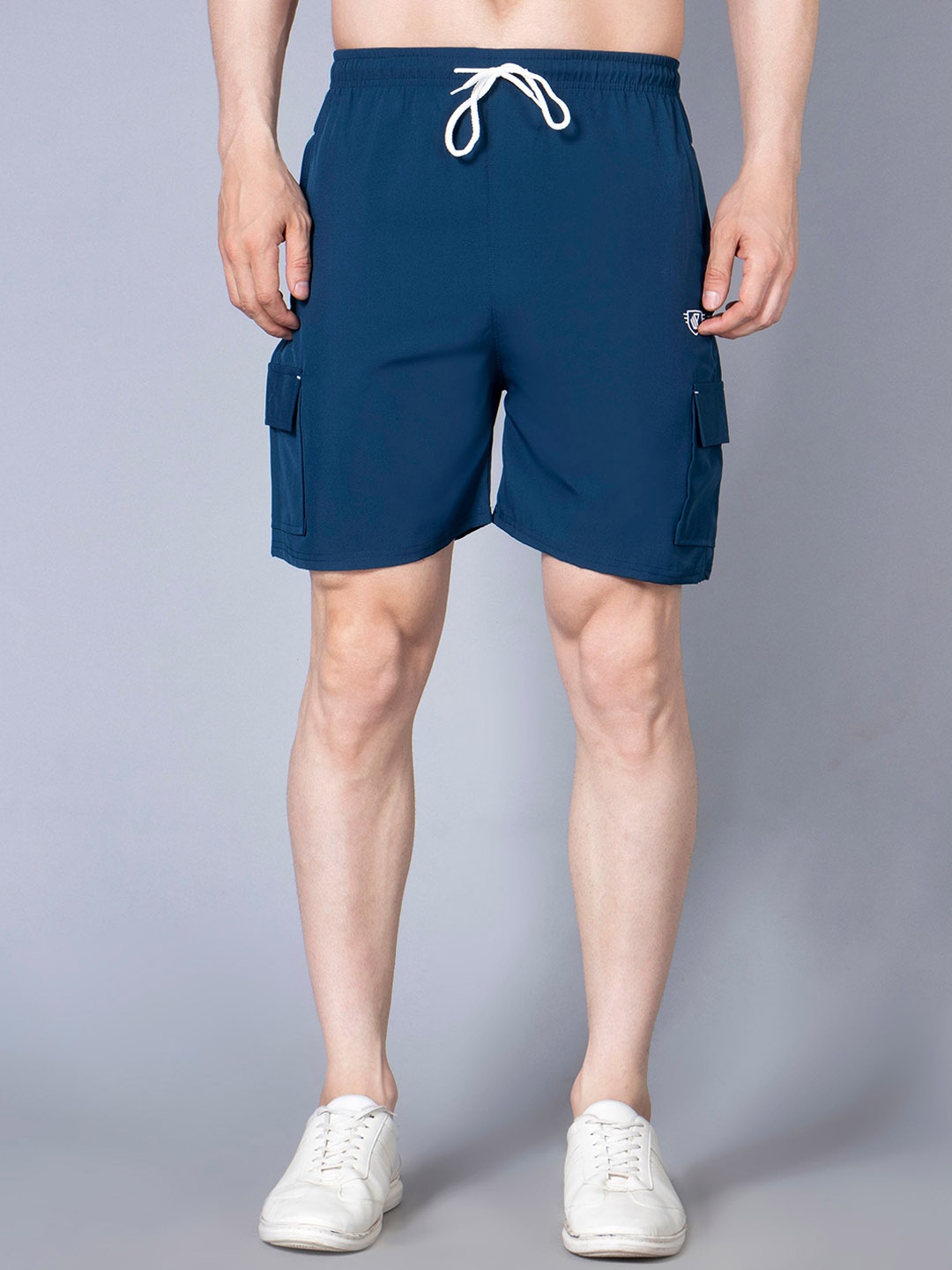 

WE PERFECT Men Mid-Rise Cargo Shorts, Blue